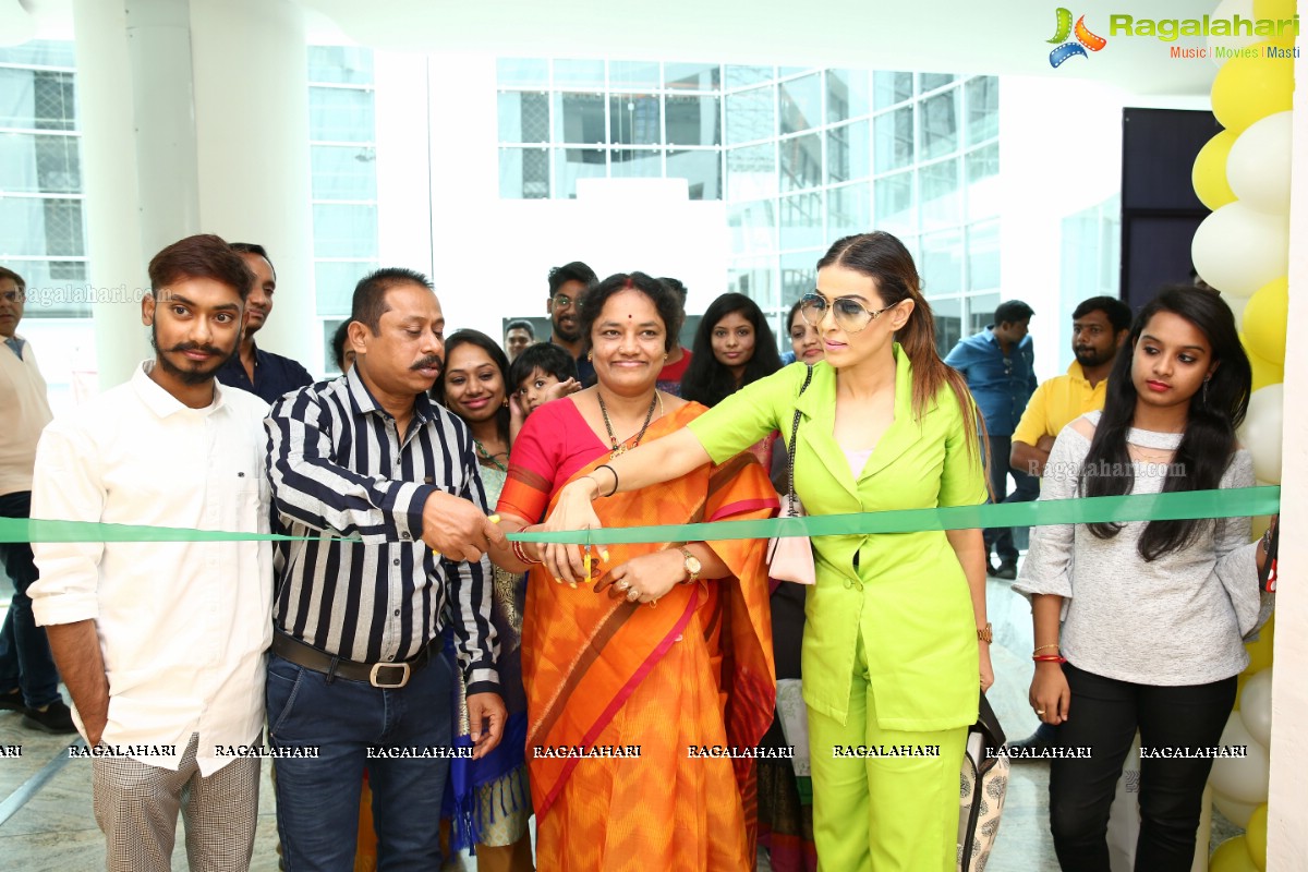 Dilly & Dolly Kids Footwear Launch at Sarath City Capital Mall