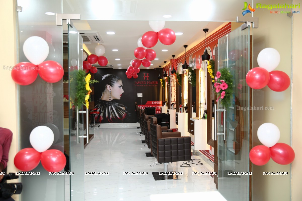 Jawed Habib Hair & Beauty Unisex Salon Grand Opening by Mr. Jawed Habib at Chandanagar