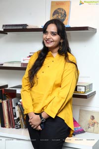 Kalakriti Art Gallery - Sathya Saran & Aparajita Sinha