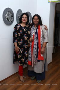 Kalakriti Art Gallery - Sathya Saran & Aparajita Sinha