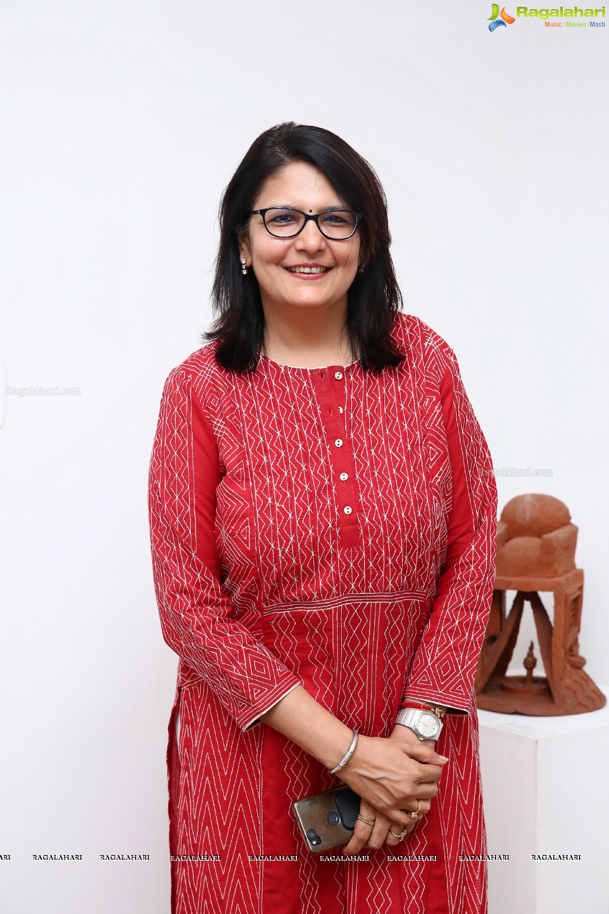 Kalakriti Art Gallery - Ms Sathya Saran in Conversation with Ms Aparajita Sinha