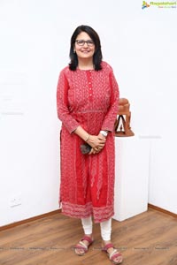 Kalakriti Art Gallery - Sathya Saran & Aparajita Sinha