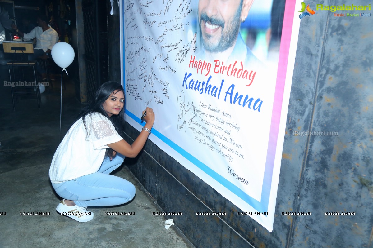 Bigg Boss 2 Telugu Winner Kaushal Manda Birthday Celebrations