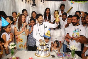 Kaushal Manda Birthday Celebration