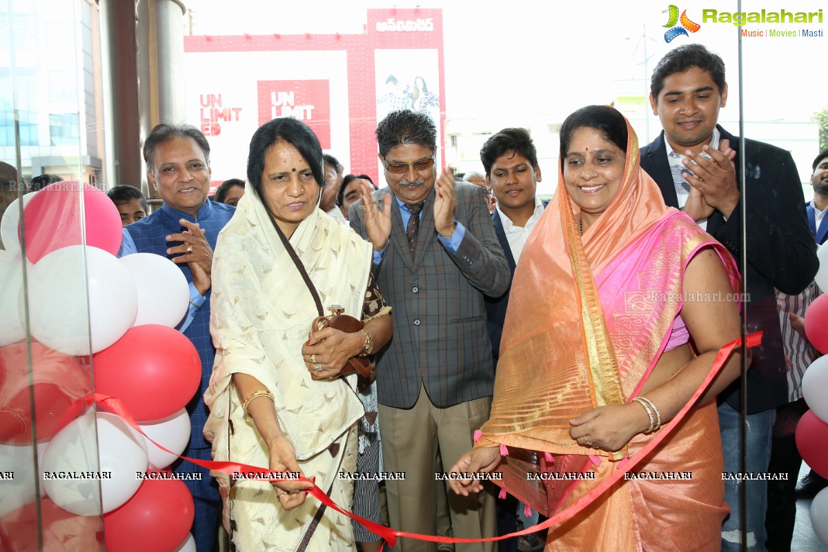 Kushal’s Fashion Jewellery Launches Its Flagship Store at Himayatnagar