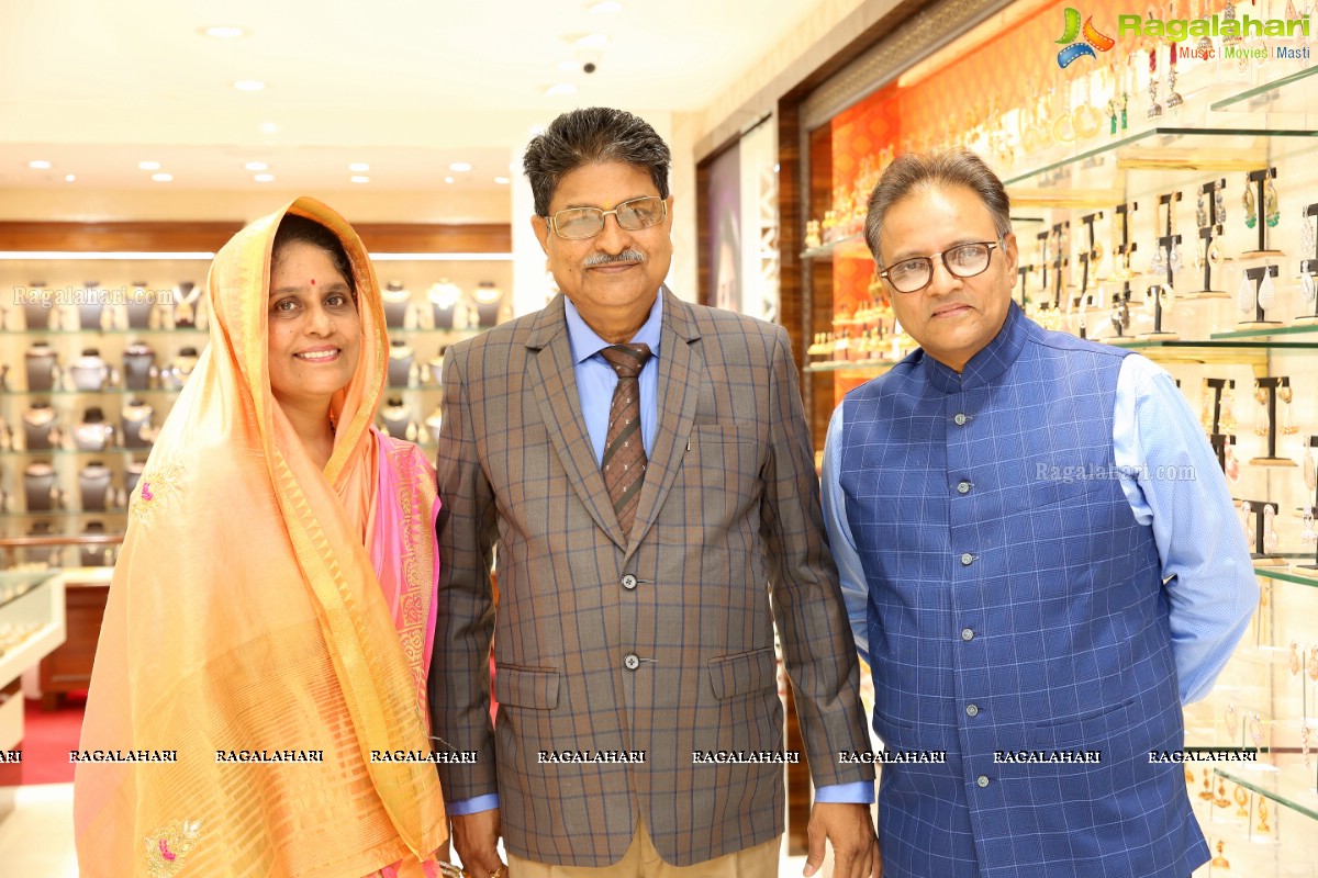 Kushal’s Fashion Jewellery Launches Its Flagship Store at Himayatnagar