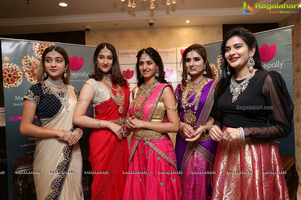 Manepally Jewellers Akshaya Tritiya Collection 2019 Launch at Panjagutta