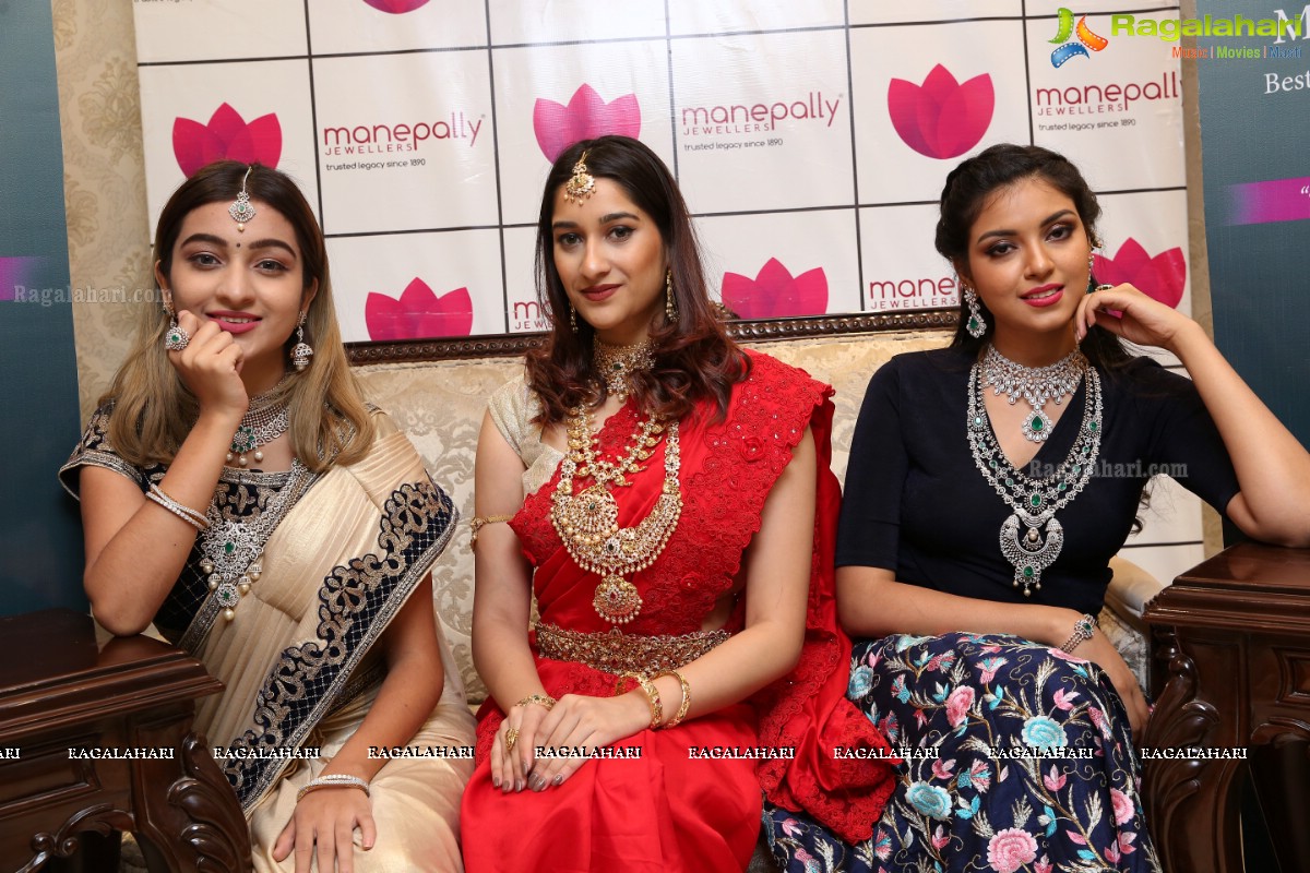 Manepally Jewellers Akshaya Tritiya Collection 2019 Launch at Panjagutta