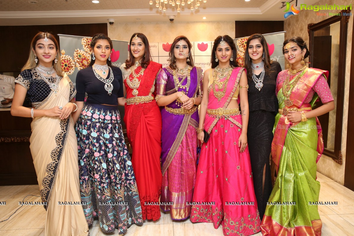 Manepally Jewellers Akshaya Tritiya Collection 2019 Launch at Panjagutta