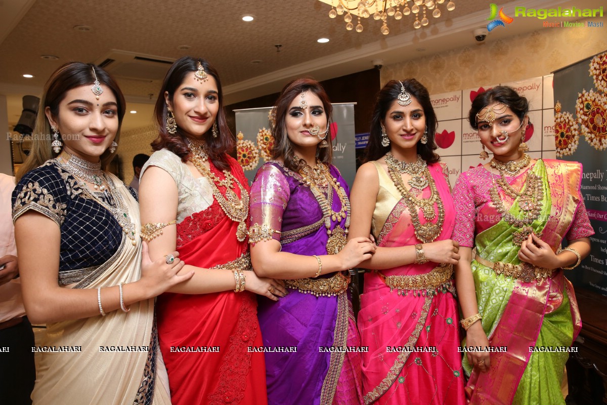 Manepally Jewellers Akshaya Tritiya Collection 2019 Launch at Panjagutta