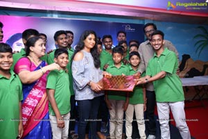 A Day With Mithali Raj at Grill-9 Restaurant