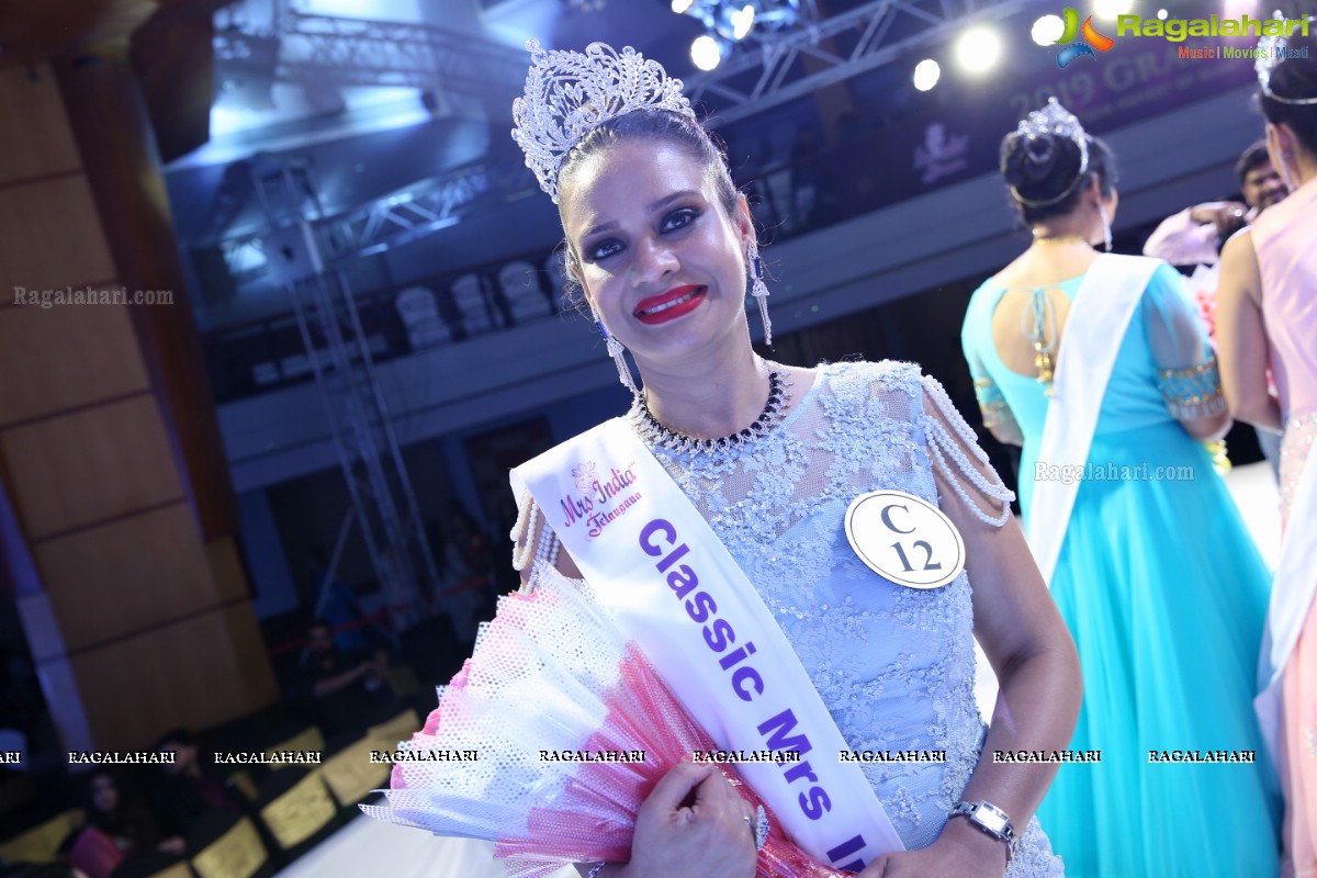 Mrs India Telangana 2019 Grand Finale at Hotel Marriott