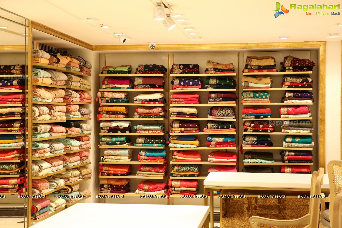 Neeru's Bloggers Meet & EID Sale at Banjara Hills Store