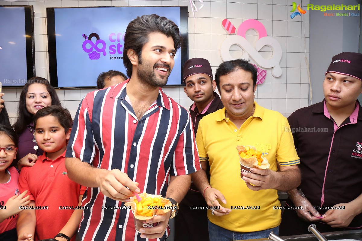 Vijay Deverakonda Distributes 9-Trucks of Creamstone Ice Cream To Celebrate Birthday