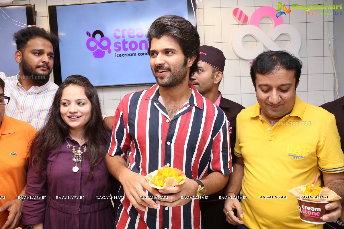 Vijay Deverakonda Distributes 9-Trucks of Creamstone Ice Cream To Celebrate Birthday