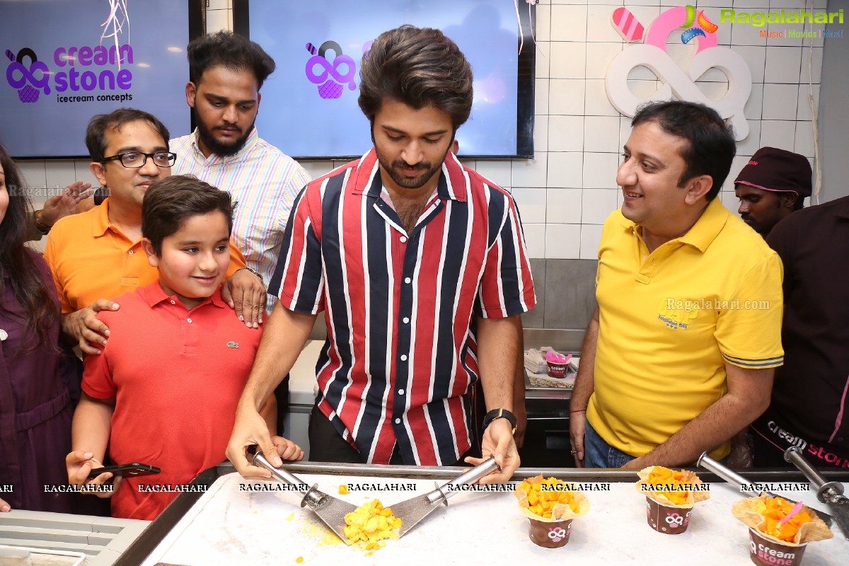 Vijay Deverakonda Distributes 9-Trucks of Creamstone Ice Cream To Celebrate Birthday