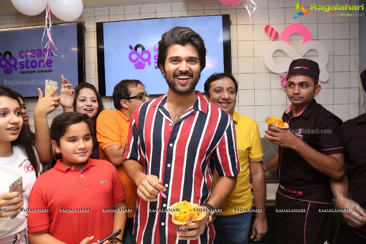 Vijay Deverakonda Distributes 9-Trucks of Creamstone Ice Cream To Celebrate Birthday