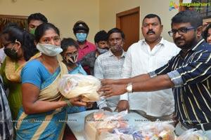 Fighter Shiva Team Distributes Grocery Kits to The Needy