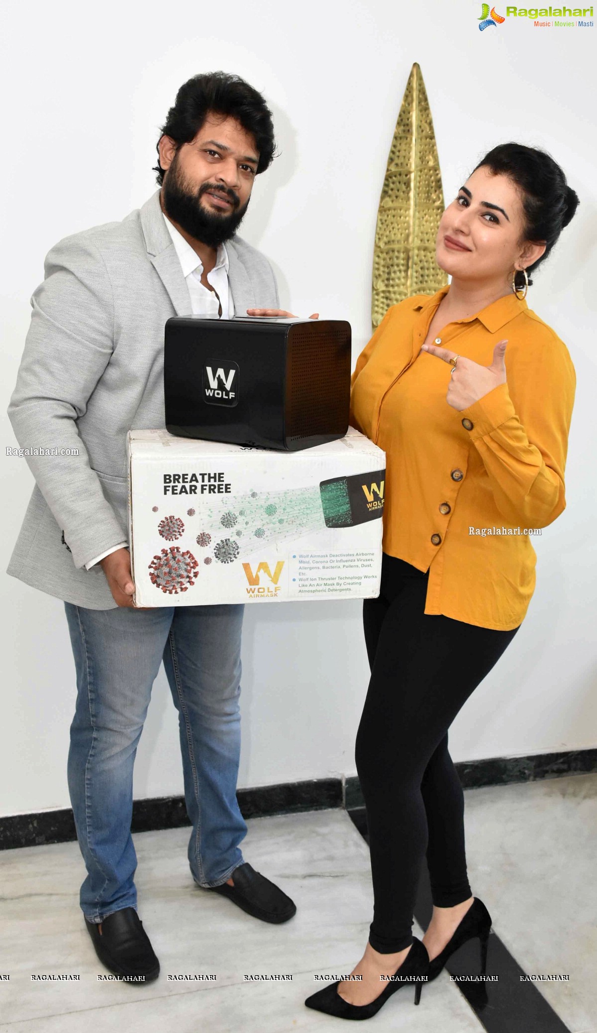 Archana Veda unveils Wolf Air Mask