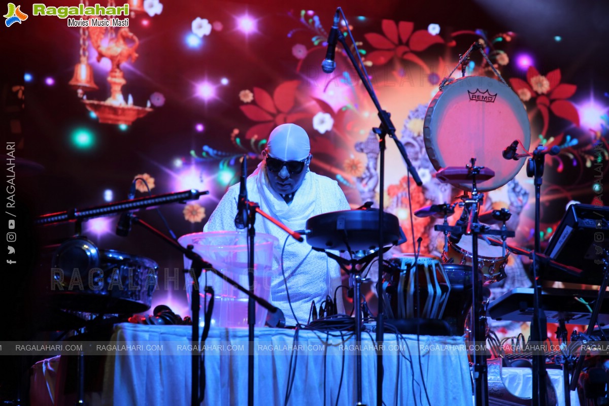 The YES Triangle - Live in concert - Shankar Mahadevan, Sivamani & Stephen Devassy at Shilpakala Vedika, Hyderabad