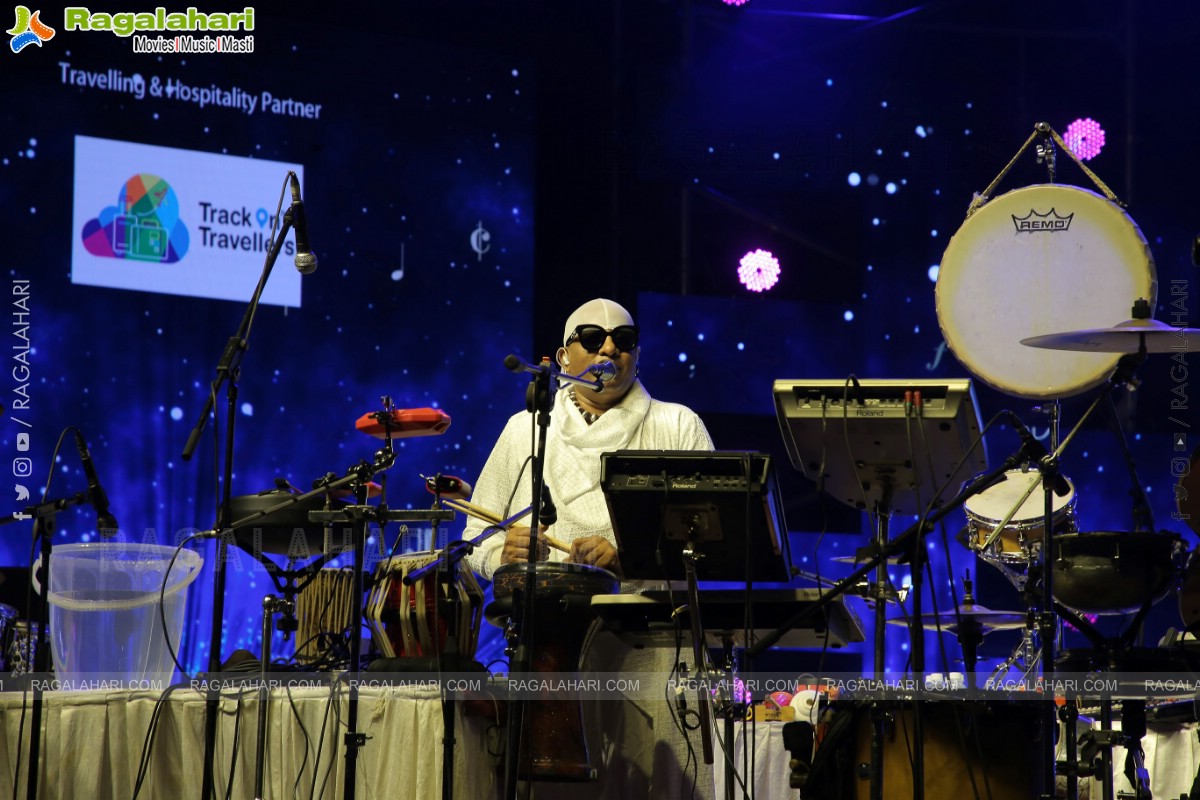 The YES Triangle - Live in concert - Shankar Mahadevan, Sivamani & Stephen Devassy at Shilpakala Vedika, Hyderabad