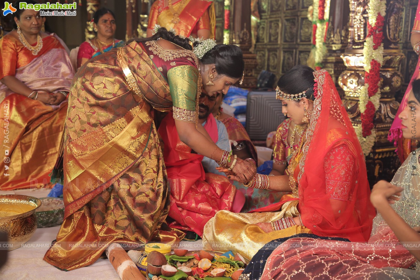 Parepally Madhu Goud's Son Vishal Goud & Shivangi Grand Wedding Ceremony