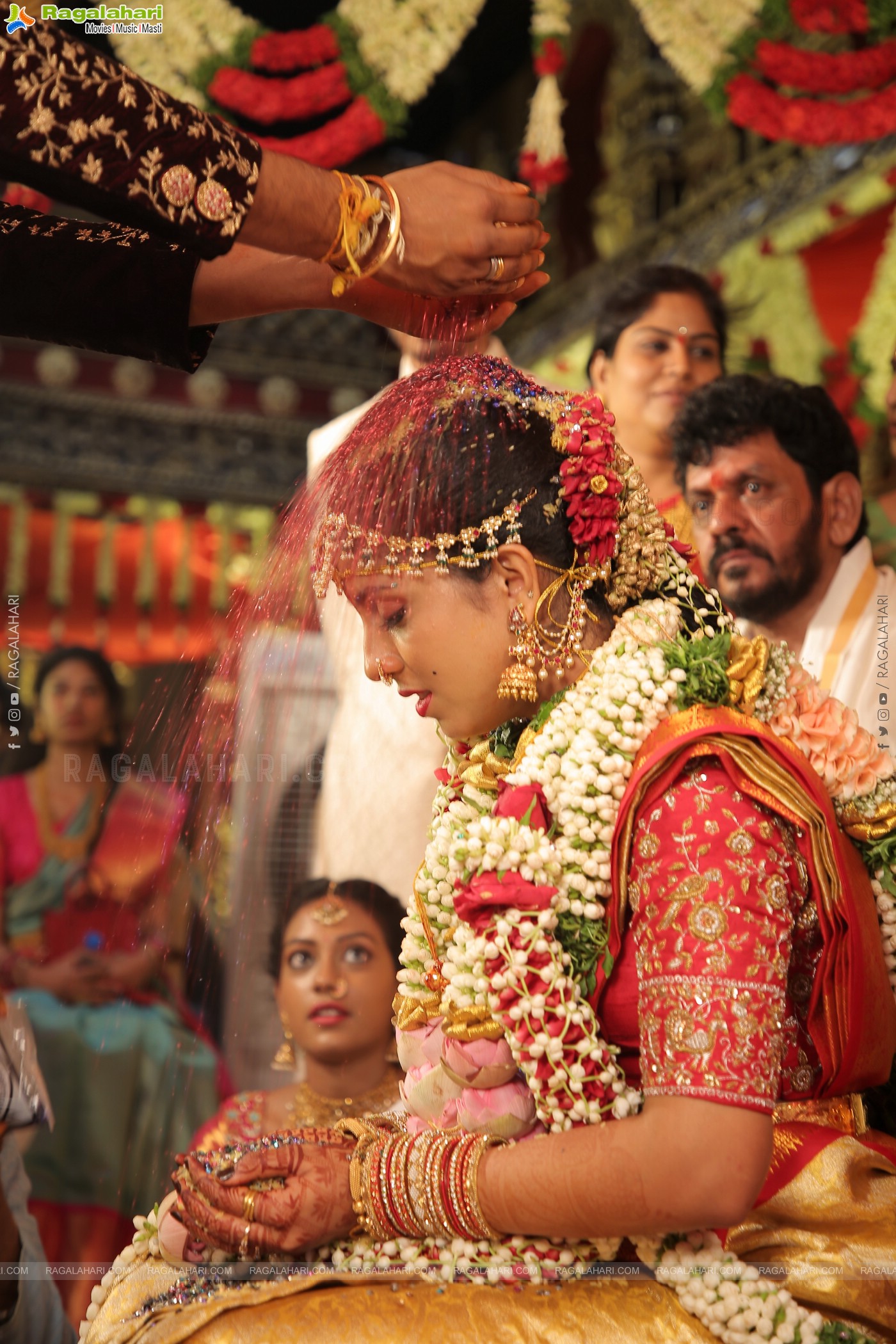 Parepally Madhu Goud's Son Vishal Goud & Shivangi Grand Wedding Ceremony