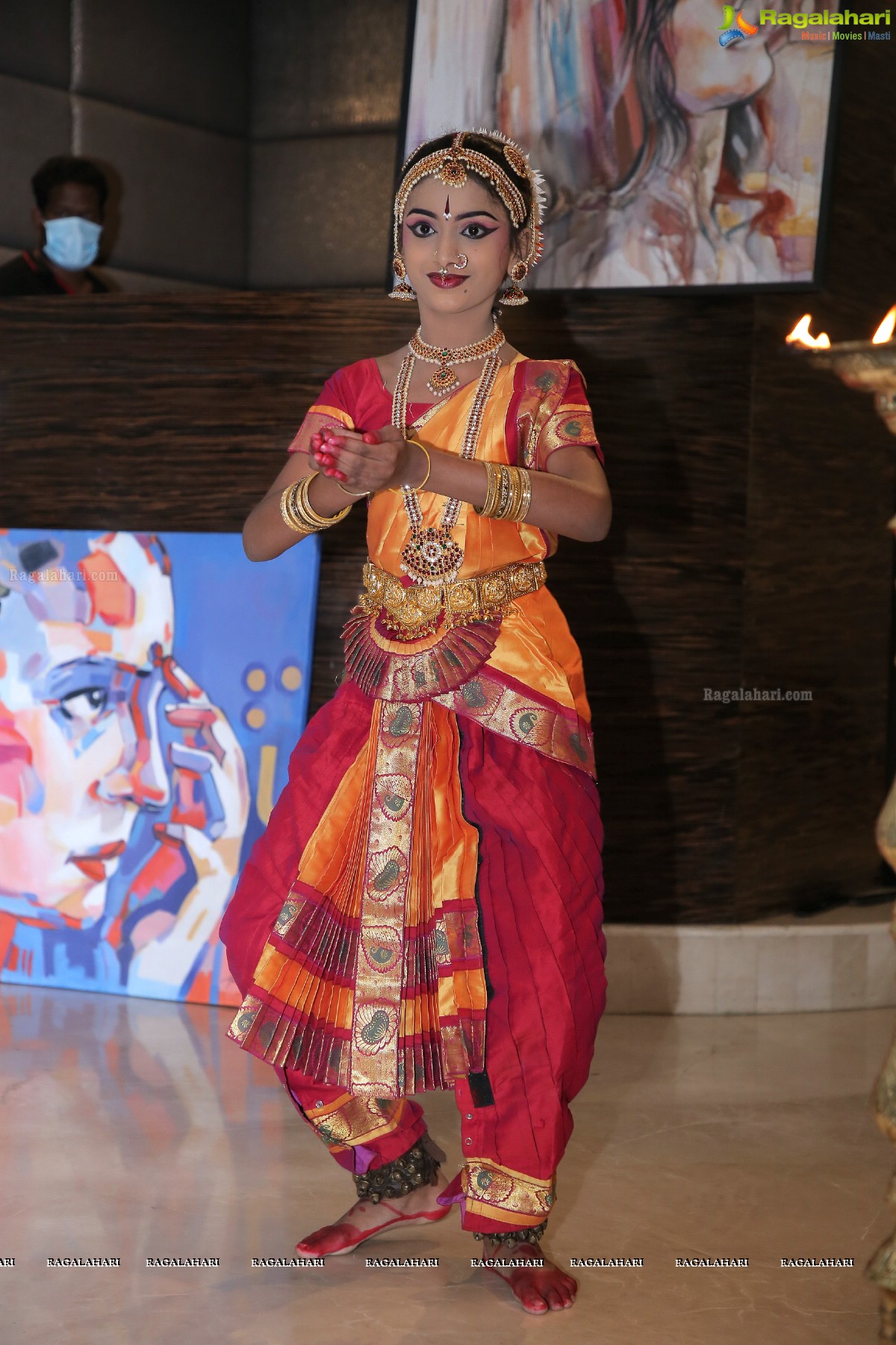 Mother's Day Celebrations - Mother & Child Twinning Fashion Walk at Visual Art Gallery 