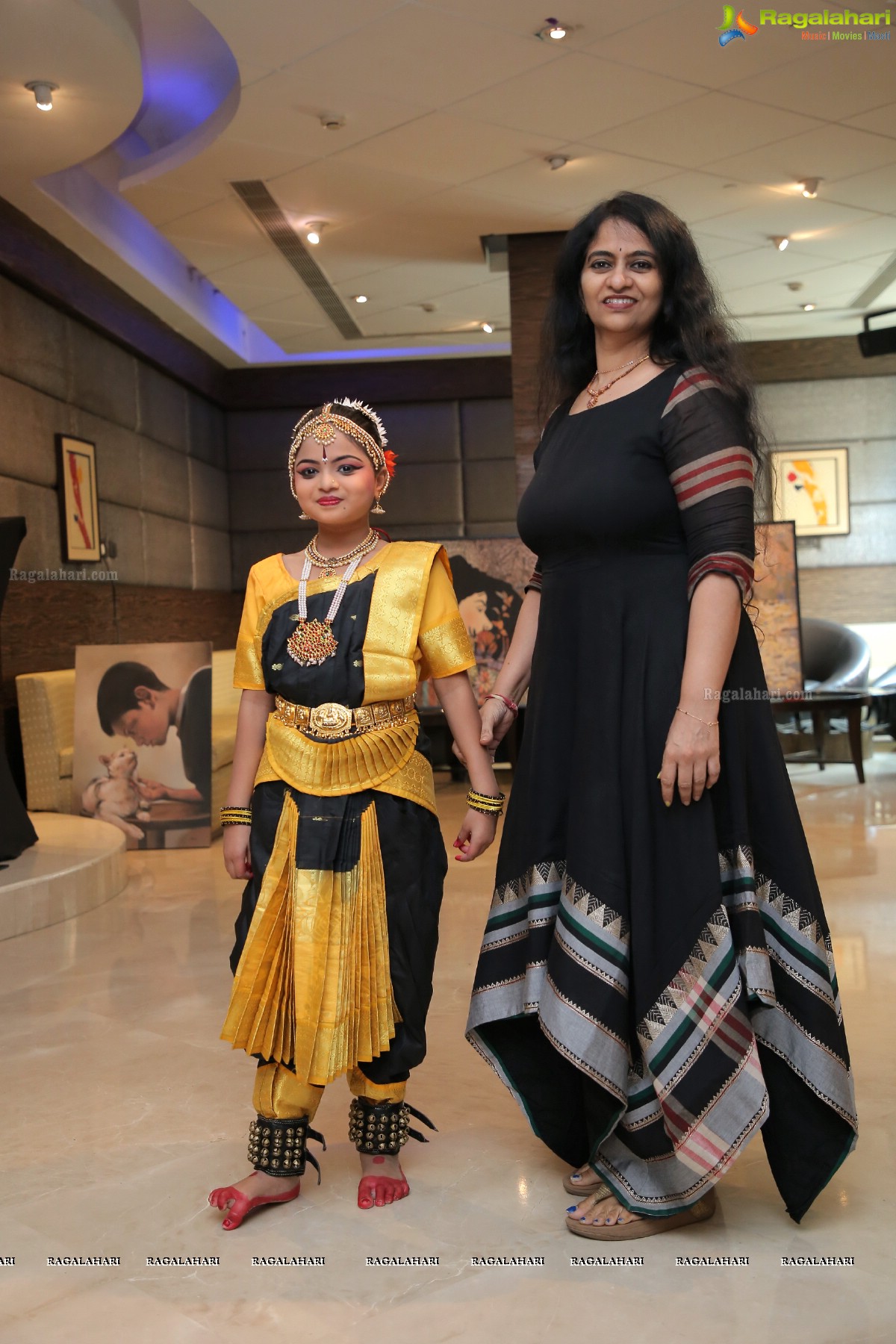 Mother's Day Celebrations - Mother & Child Twinning Fashion Walk at Visual Art Gallery 