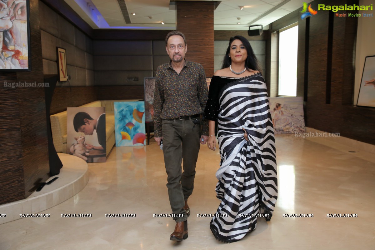 Mother's Day Celebrations - Mother & Child Twinning Fashion Walk at Visual Art Gallery 