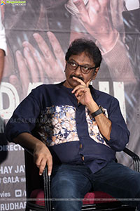 VV Vinayak Press Meet about Chatrapathi (Hindi)