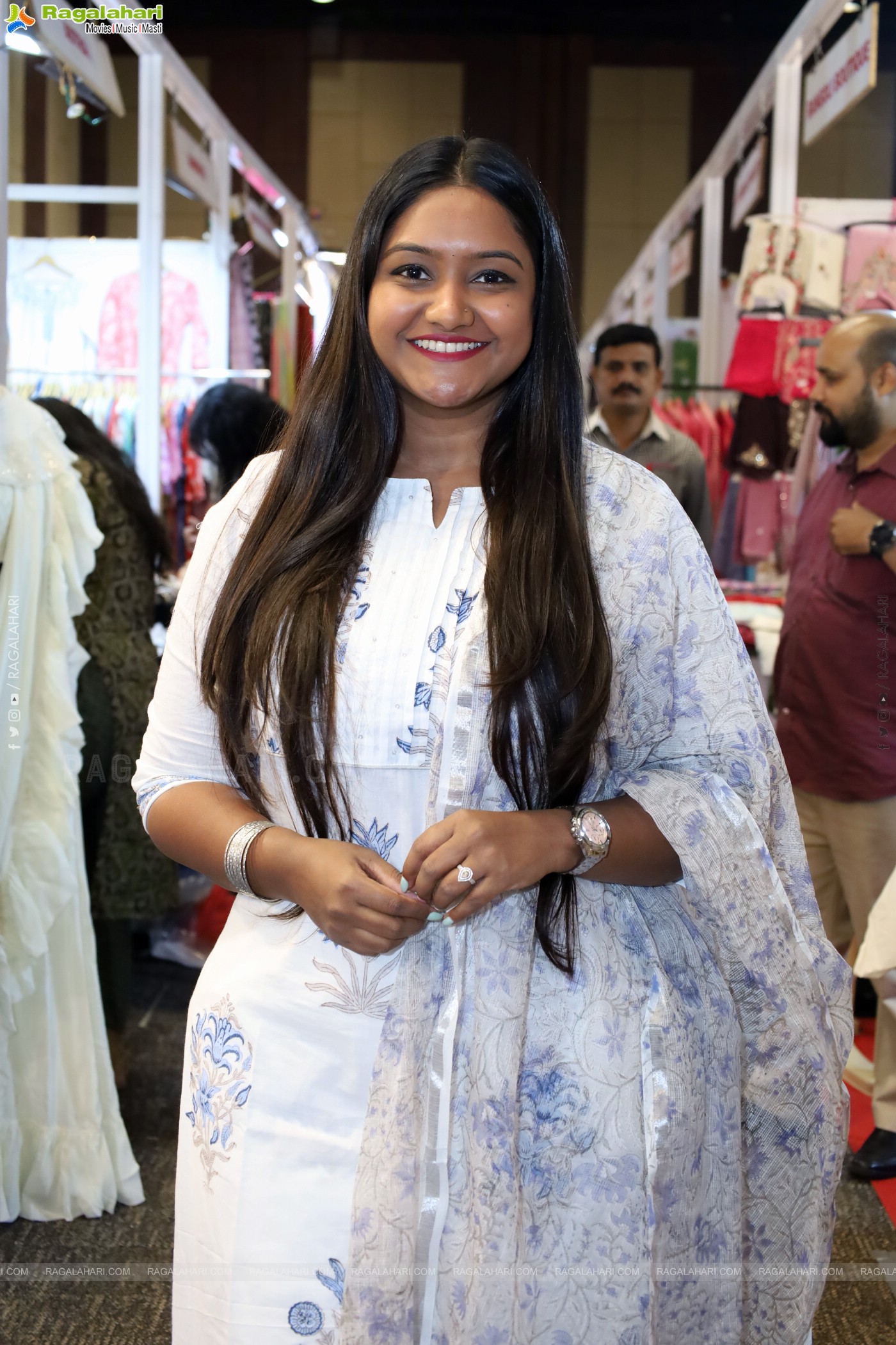 Sutraa Exhibition, Hyderabad Inaugurated by Actress Keerthi keshav bhat