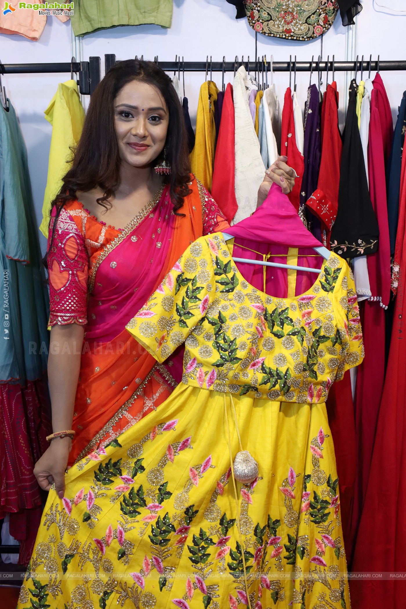 Sutraa Exhibition, Hyderabad Inaugurated by Actress Keerthi keshav bhat