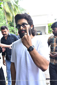 Telugu film celebrities cast their vote in Hyderabad