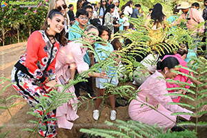 Miss World Delegates Explore Hyderabad’s Eco-Tourism Park 