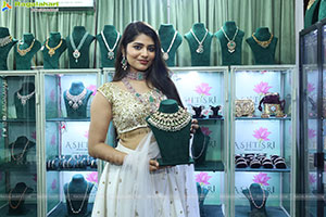 Hi Life Exhibition: Summer Fashion & Wedding Season Special 