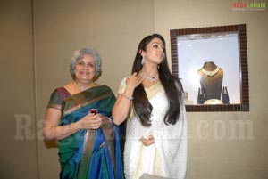 Charmi at Shobha Asar Jewellery Exhibition