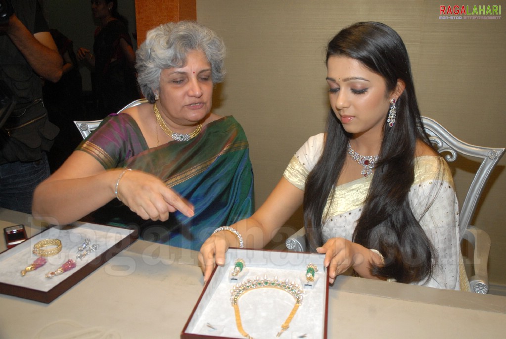 Charmi at Shobha Asar Jewellery Exhibition in Hyderabad