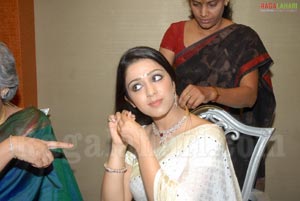 Charmi at Shobha Asar Jewellery Exhibition