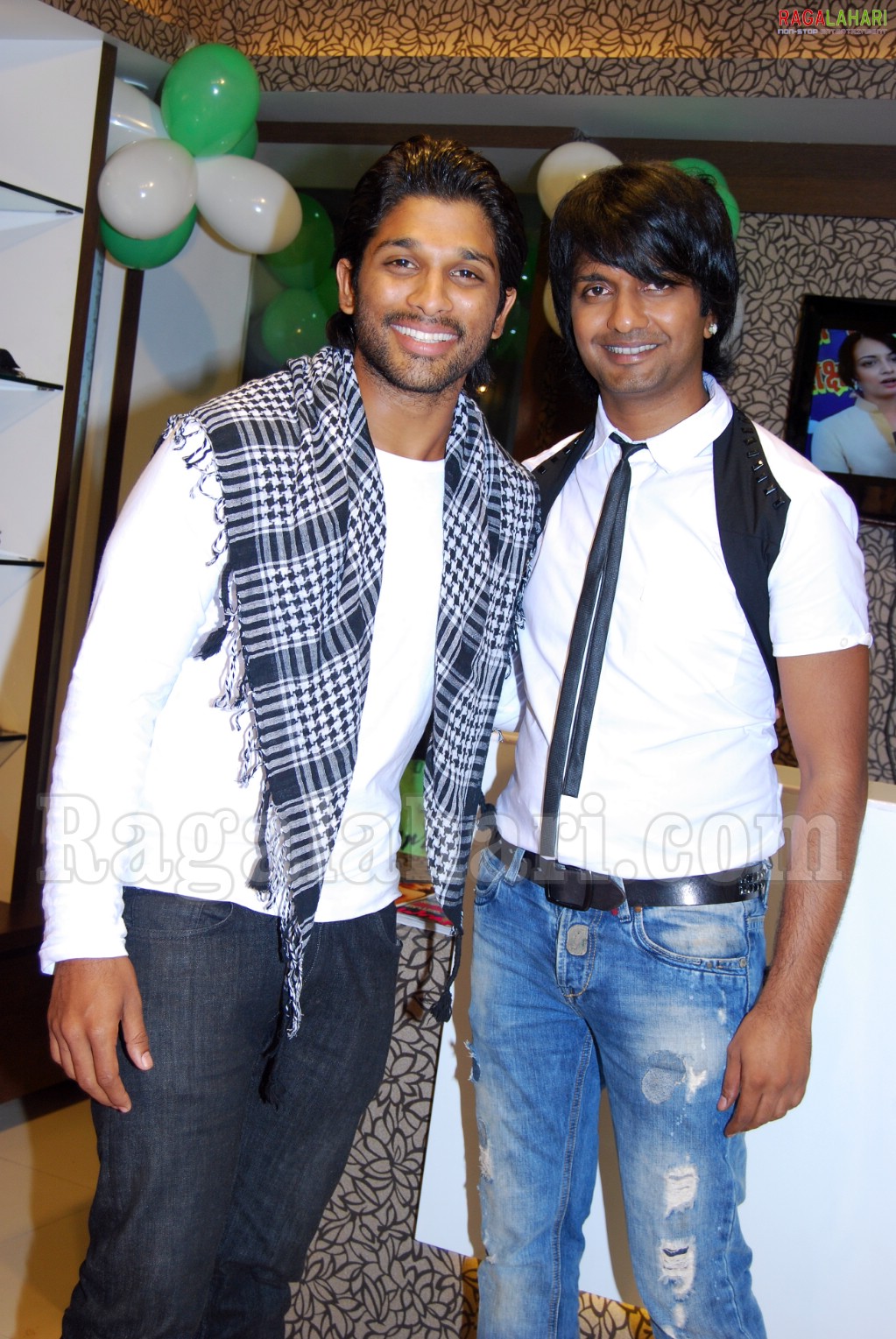 Allu Arjun, Sradha Das at ENVY Launch, Designer Store  in Banjara Hills, Hyderabad