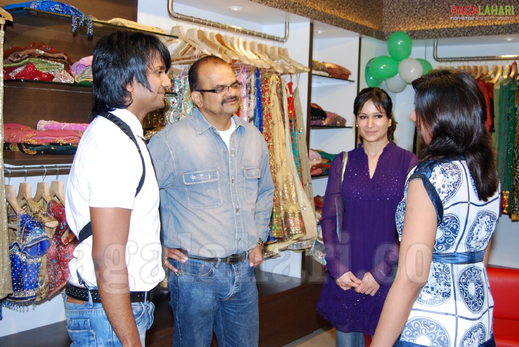 Allu Arjun, Sradha Das at ENVY Launch, Designer Store  in Banjara Hills, Hyderabad