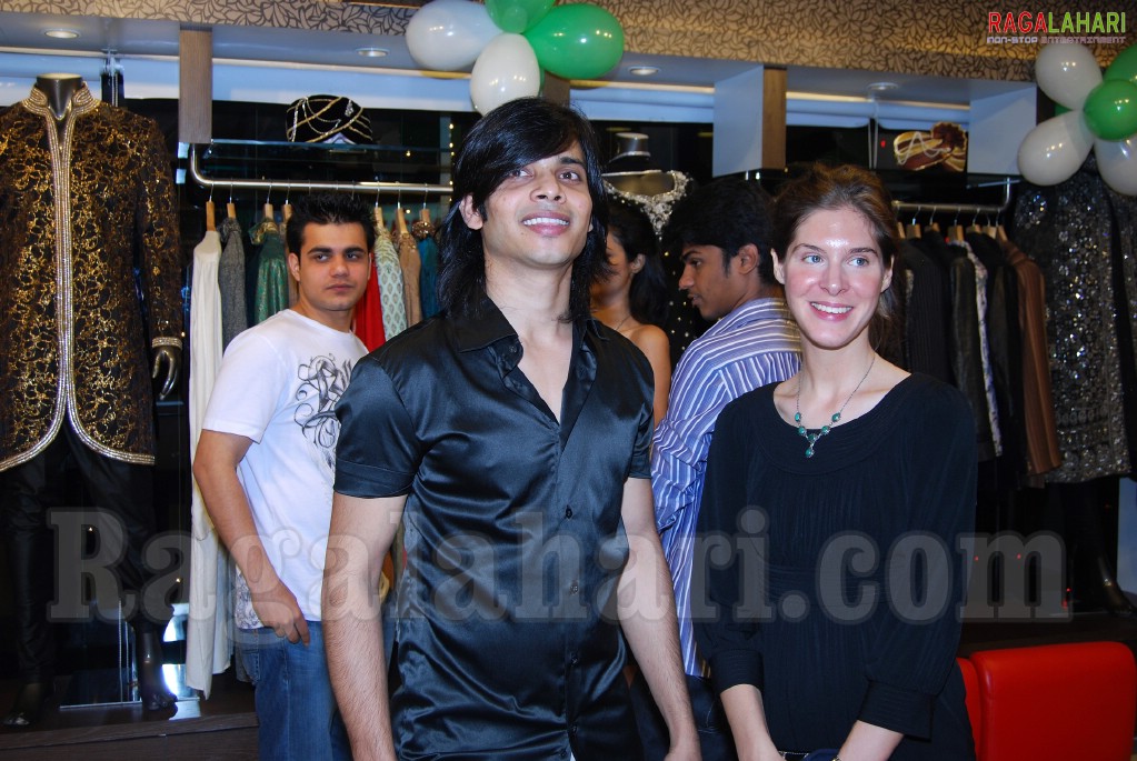 Allu Arjun, Sradha Das at ENVY Launch, Designer Store  in Banjara Hills, Hyderabad