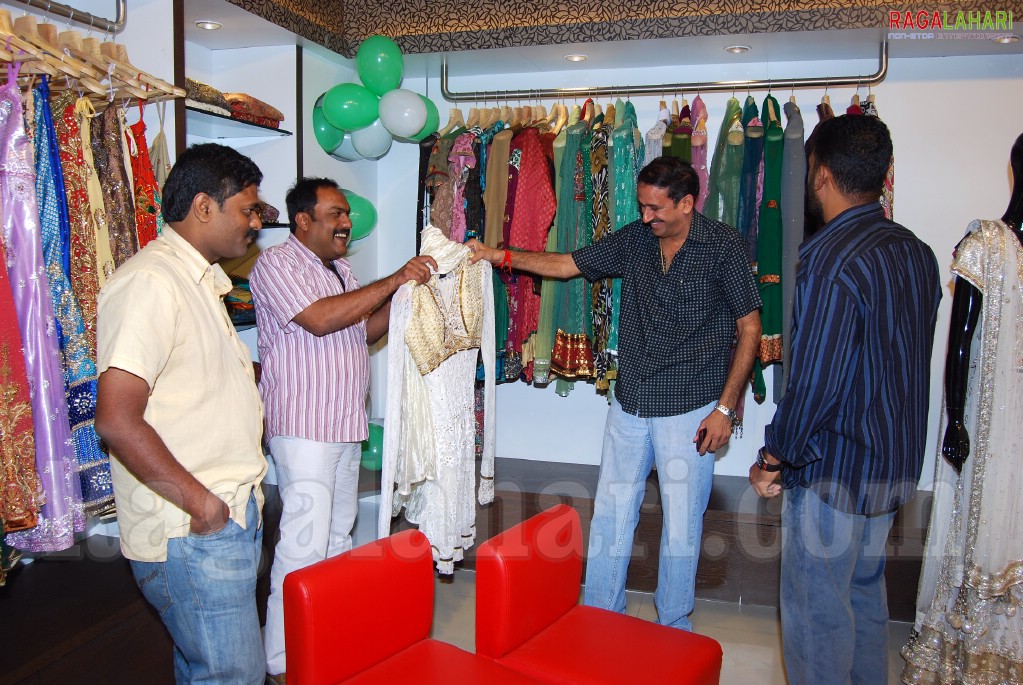 Allu Arjun, Sradha Das at ENVY Launch, Designer Store  in Banjara Hills, Hyderabad