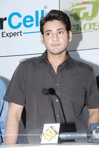 Mahesh Babu at Univercell as Brand Ambassador