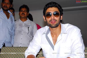 Rana Meets Fans