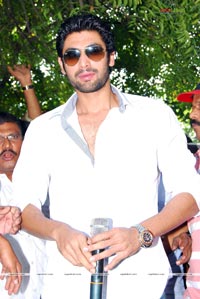 Rana Meets Fans