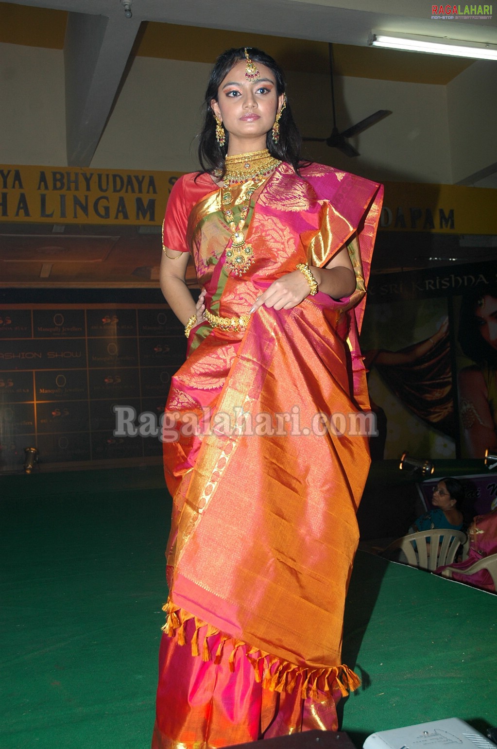 Fashion Show by Manepally Jewellers & Sri Krishna Silks