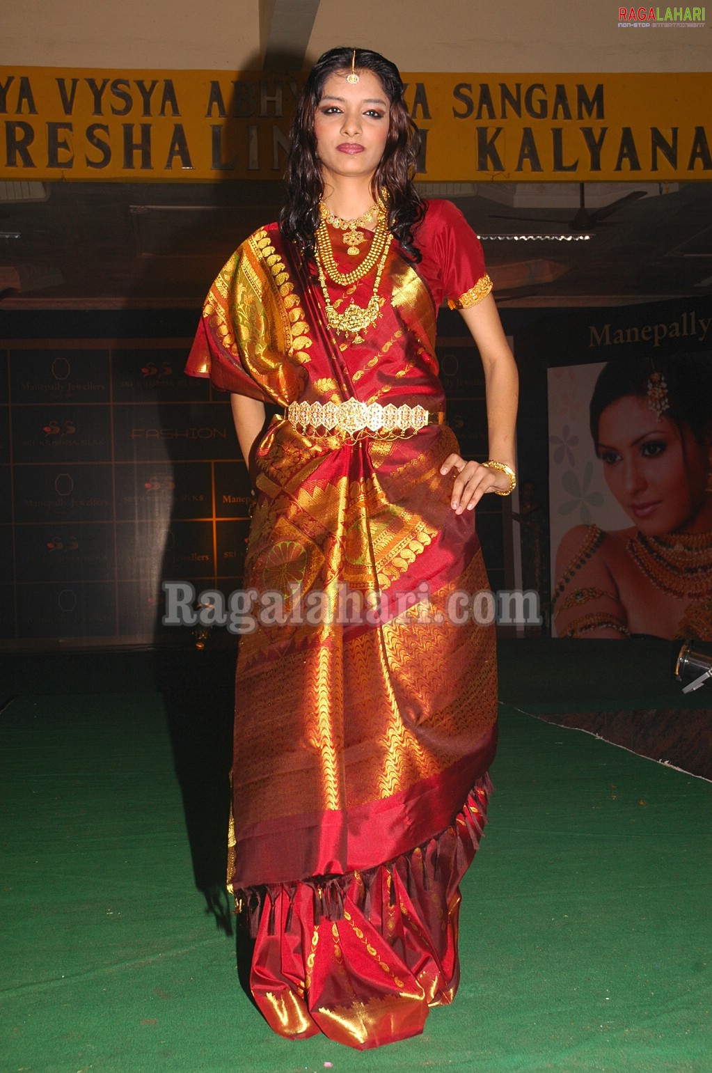 Fashion Show by Manepally Jewellers & Sri Krishna Silks