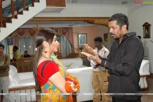 Posani Krishna Murali, Aarti Agarwal, Natasha