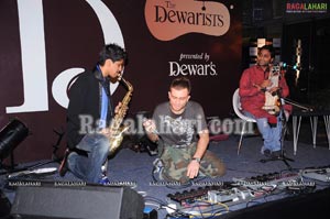 Dewarists Stage Show At Park Hotel